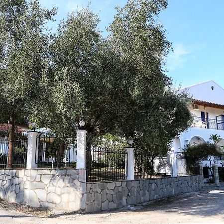 Athina Apartments Като-Коракиана Экстерьер фото