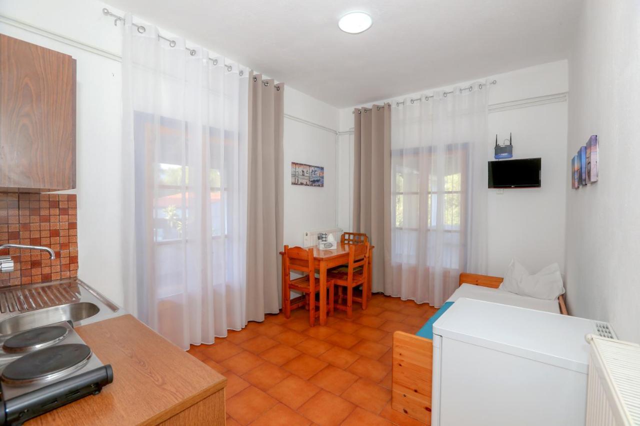 Athina Apartments Като-Коракиана Экстерьер фото